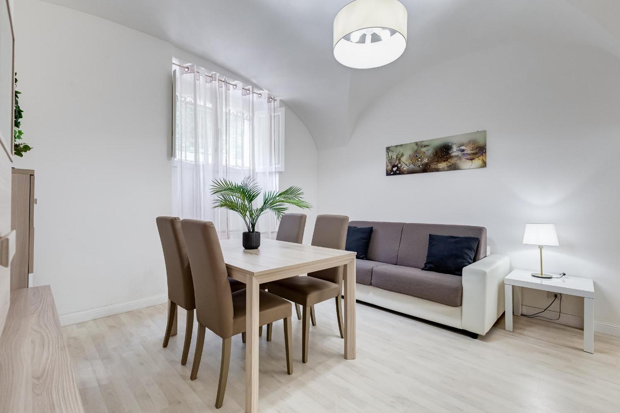 Vivilo Collection - Brescia Central Apt - 2Bd 2 Baths Apartman Róma Kültér fotó